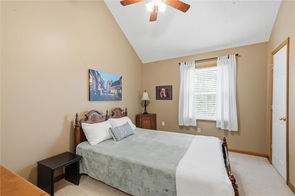 Photo 21 of 49 - 12265 S Mullen Road, Olathe, KS 66062