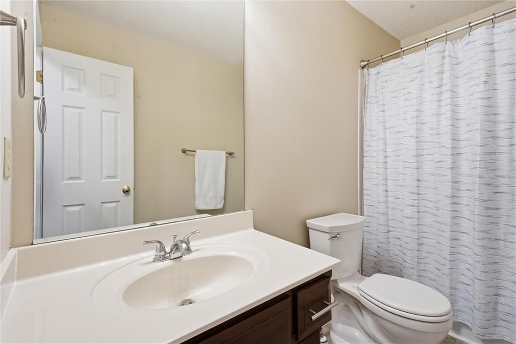 Photo 23 of 49 - 12265 S Mullen Road, Olathe, KS 66062