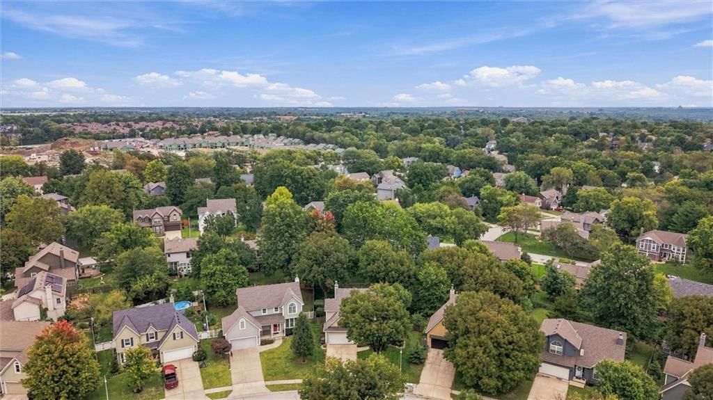 Photo 41 of 49 - 12265 S Mullen Road, Olathe, KS 66062