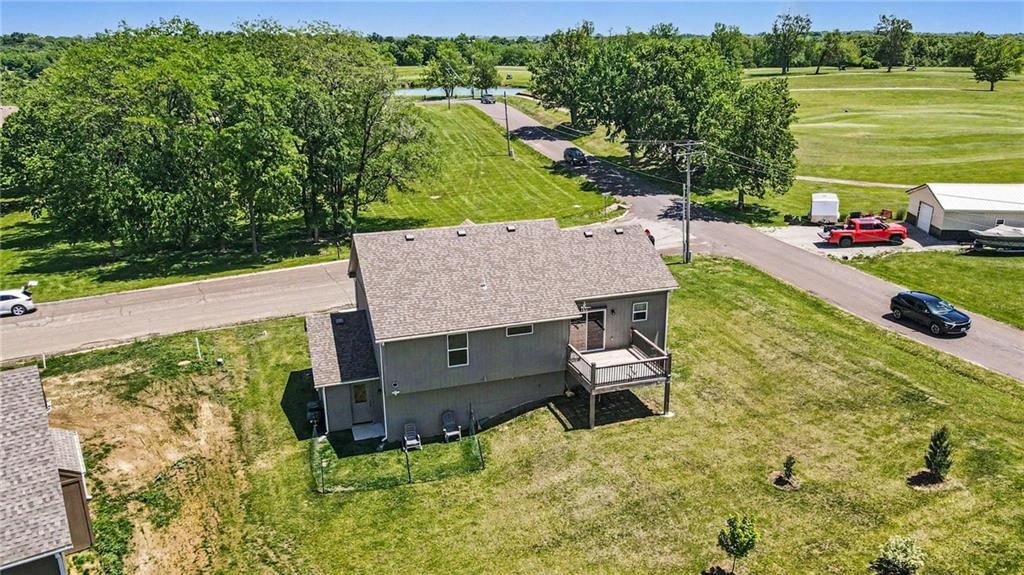 1301 W Concord Drive — photo 27