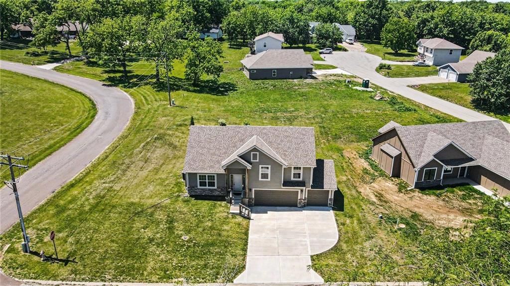 1301 W Concord Drive — photo 28