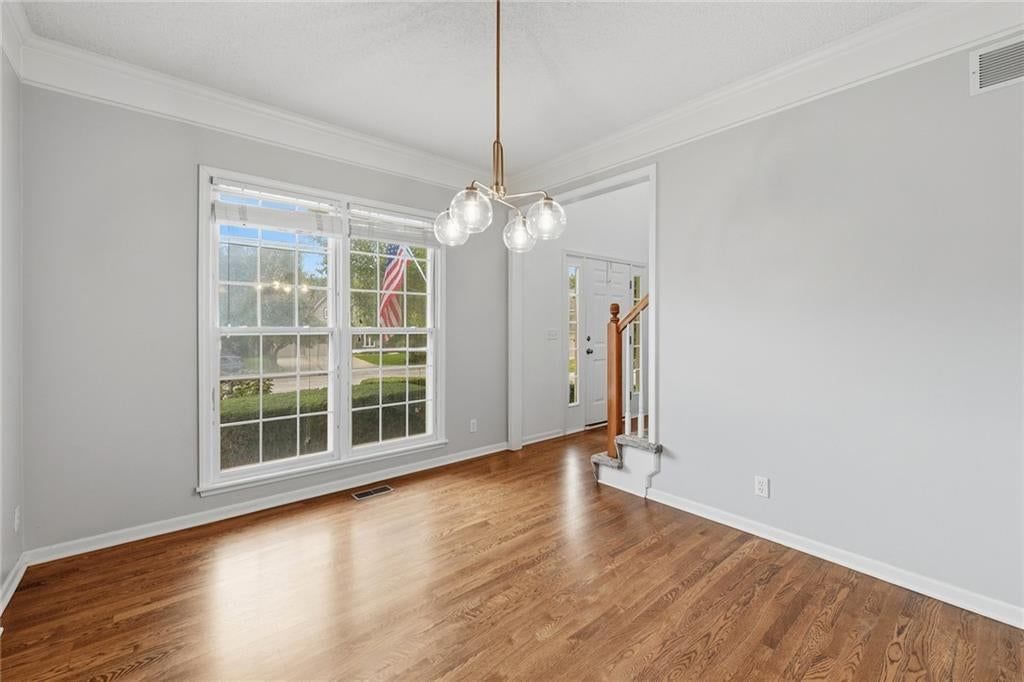 16522 W 81st Street — photo 9