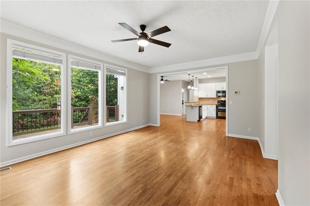 16522 W 81st Street — photo 15