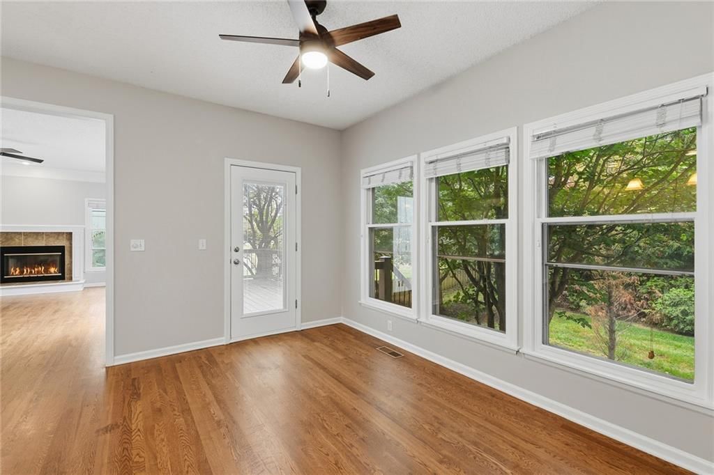 16522 W 81st Street — photo 28