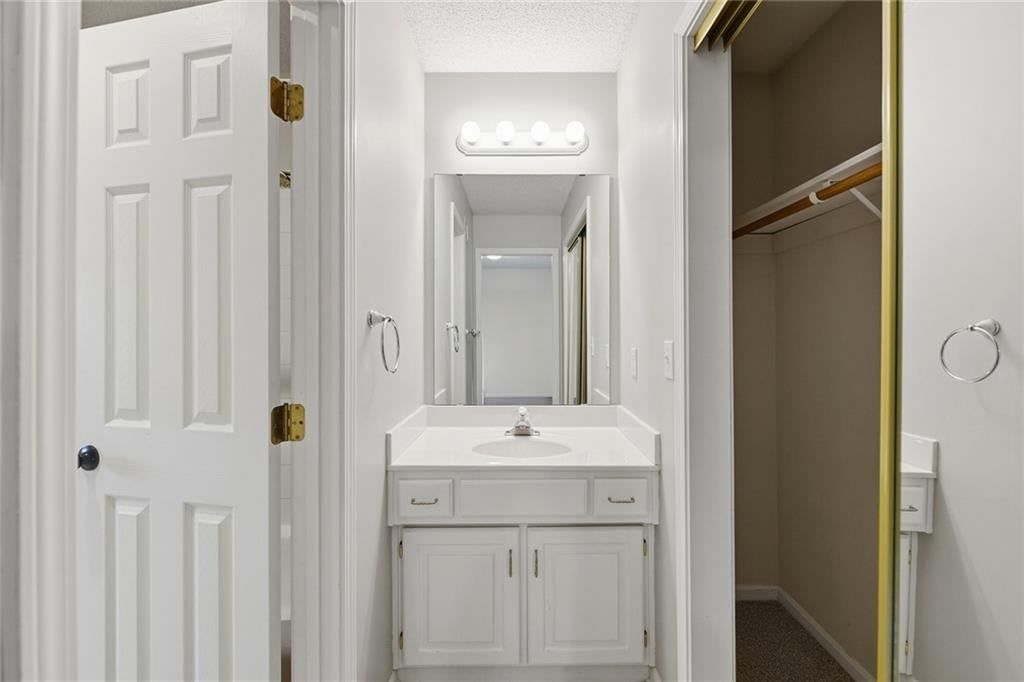16522 W 81st Street — photo 35
