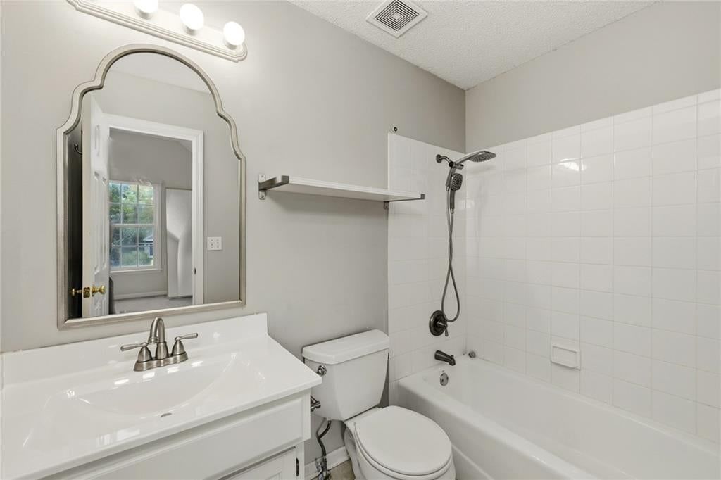 16522 W 81st Street — photo 48