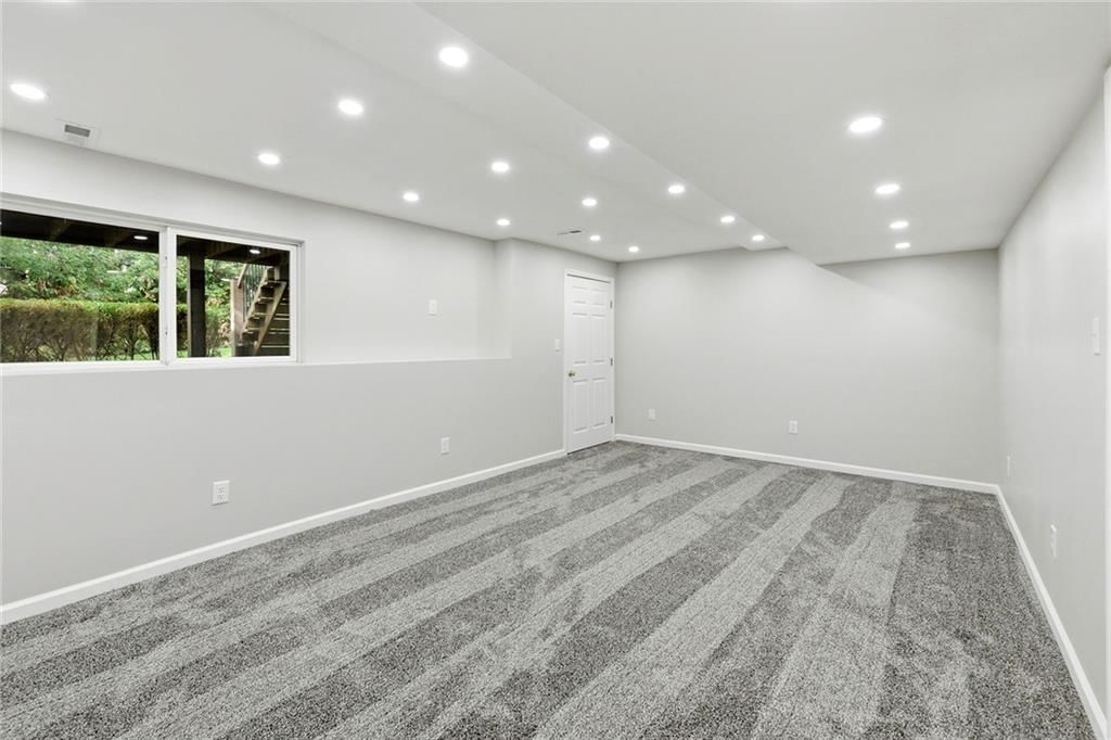 16522 W 81st Street — photo 52