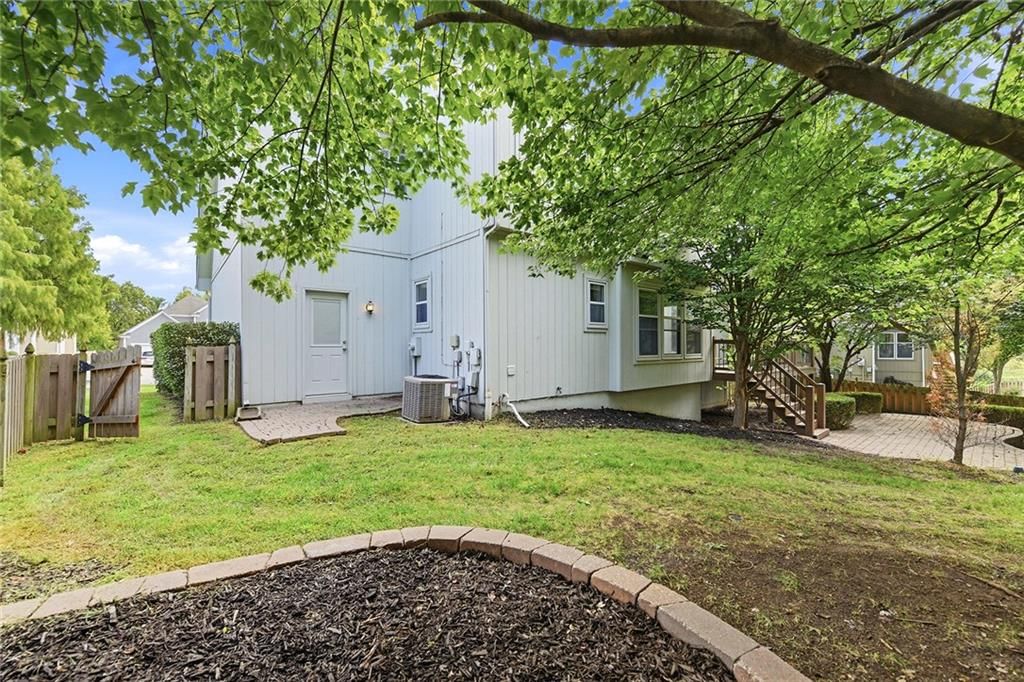 16522 W 81st Street — photo 54