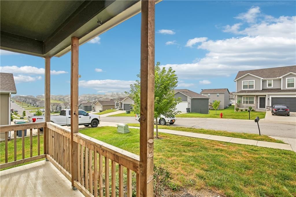 1110 NW Hilltop Lane — photo 35