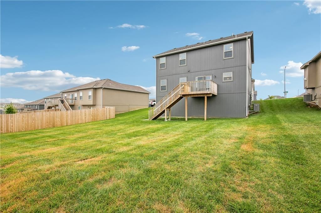 1110 NW Hilltop Lane — photo 40