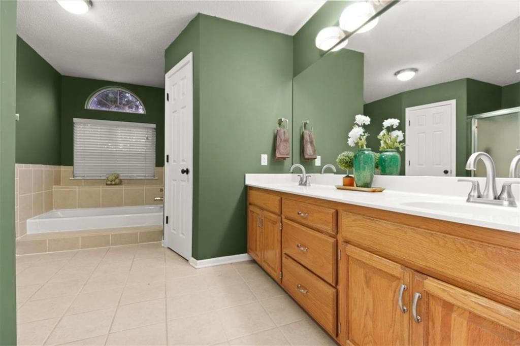 4301 NW Cortland Drive — photo 27