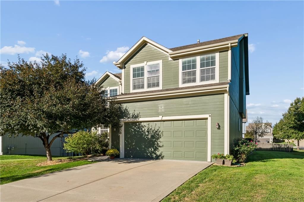 12438 S Crestone Street, Olathe, KS: listing photo 3