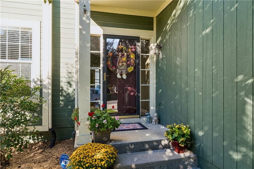 Photo 4 of 57 - 12438 S Crestone Street, Olathe, KS 66061