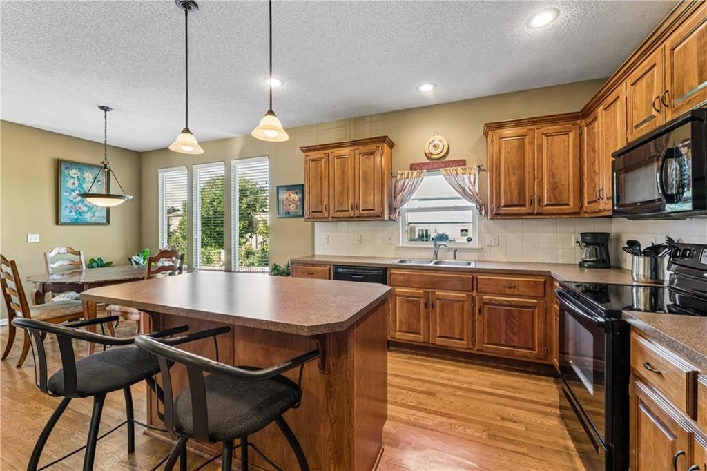 Photo 15 of 57 - 12438 S Crestone Street, Olathe, KS 66061