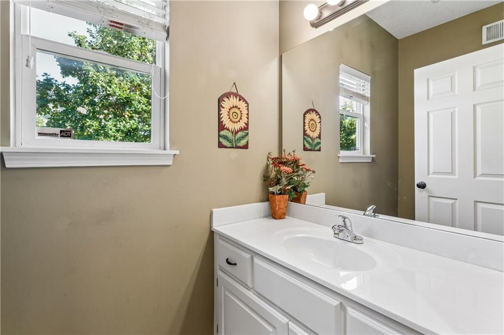 Photo 20 of 57 - 12438 S Crestone Street, Olathe, KS 66061