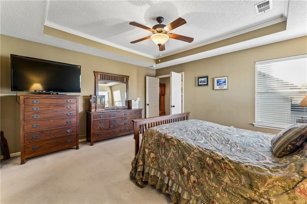 Photo 24 of 57 - 12438 S Crestone Street, Olathe, KS 66061