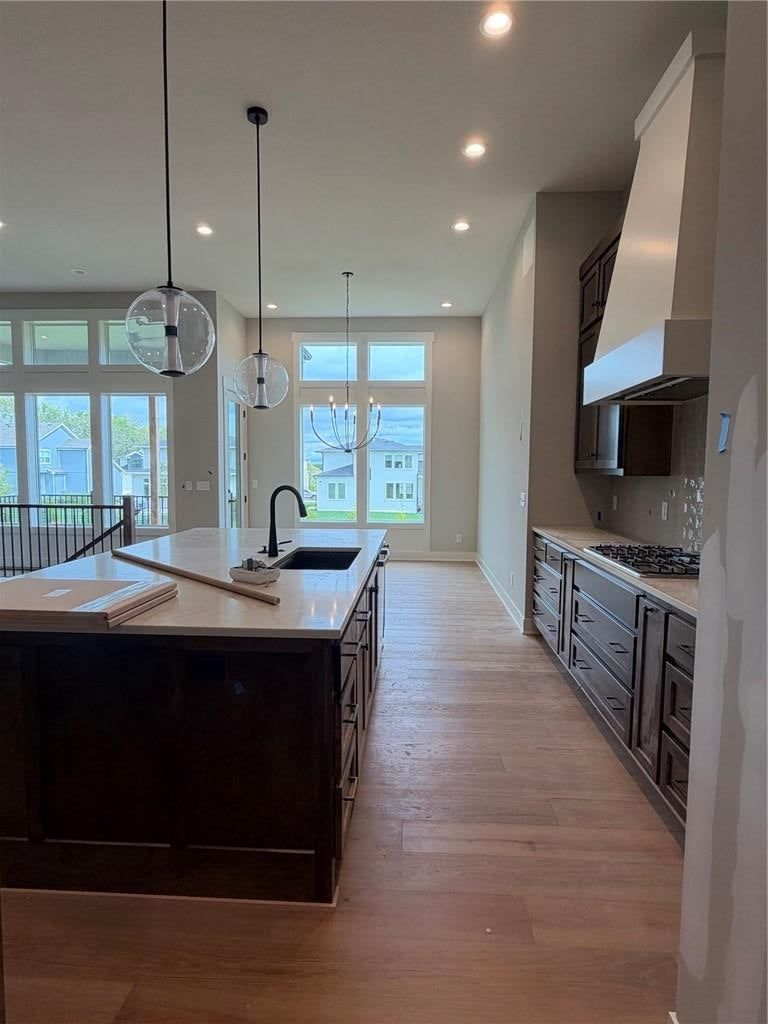 Photo 18 of 37 - 18461 Pawnee Lane, Overland Park, KS 66085