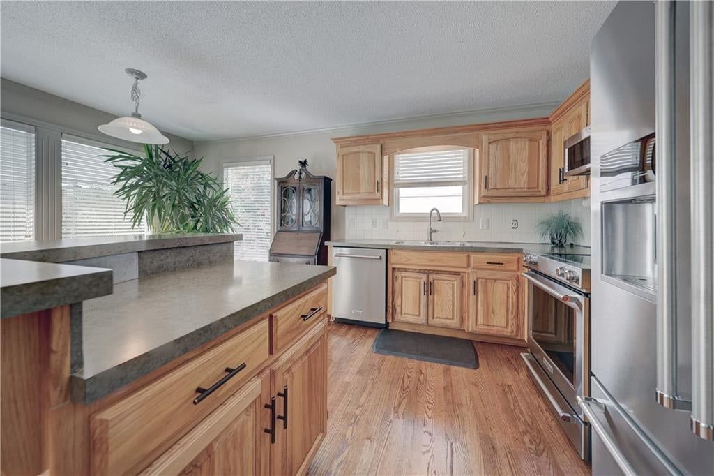 21475 W 121st Street — photo 7