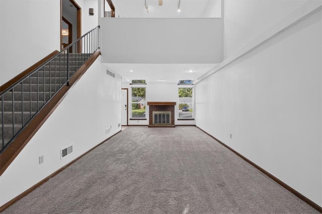 7606 W 86th Street — photo 6