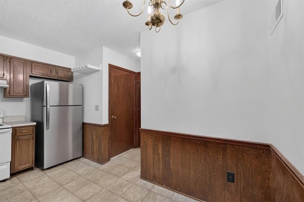 7606 W 86th Street — photo 13