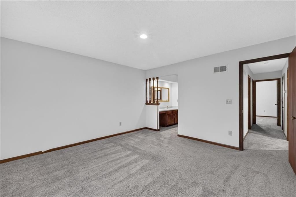 7606 W 86th Street — photo 18