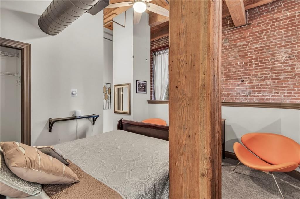 308 W 8th Street — photo 15