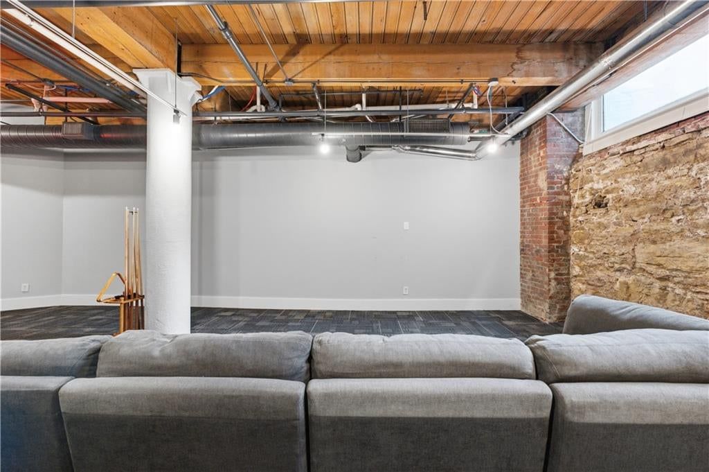 308 W 8th Street — photo 31