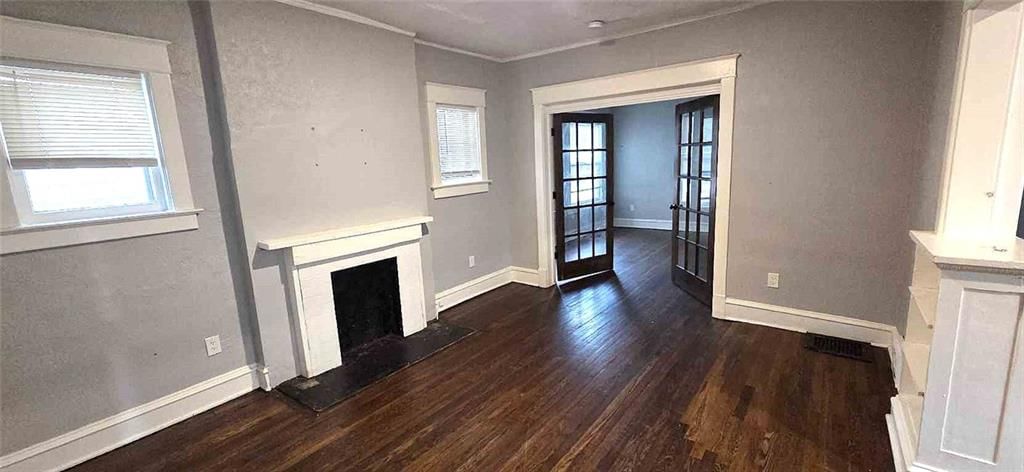 Photo 6 of 27 - 3249 E 28th Street, Kansas City, MO 64128