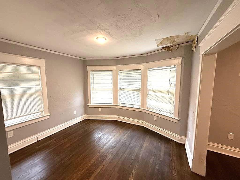 Photo 12 of 27 - 3249 E 28th Street, Kansas City, MO 64128