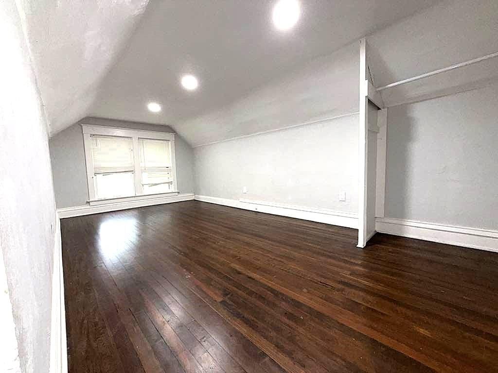 Photo 14 of 27 - 3249 E 28th Street, Kansas City, MO 64128