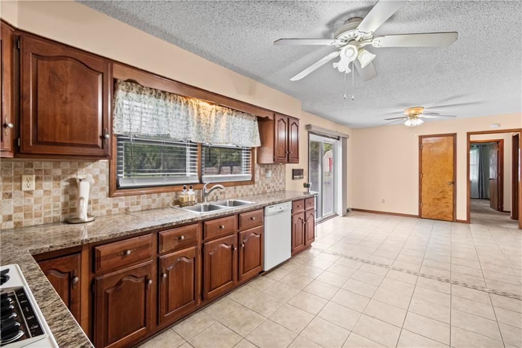 9201 Kansas Avenue — photo 14