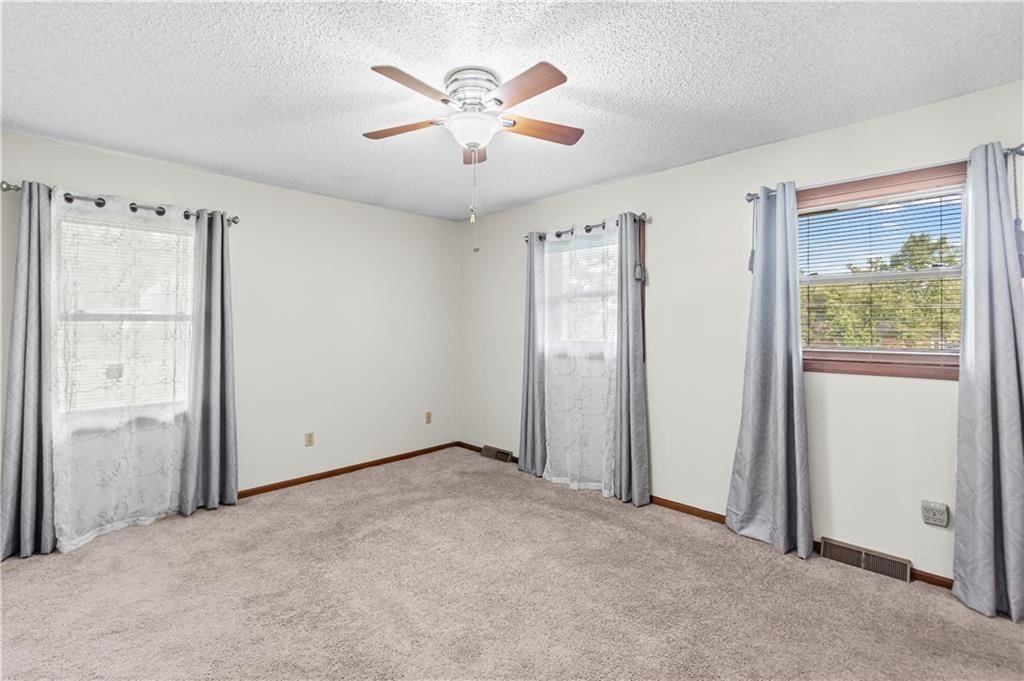 9201 Kansas Avenue — photo 17