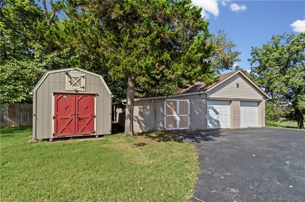 9201 Kansas Avenue — photo 36