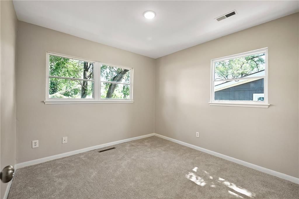 2641 S 51st Terrace — photo 15