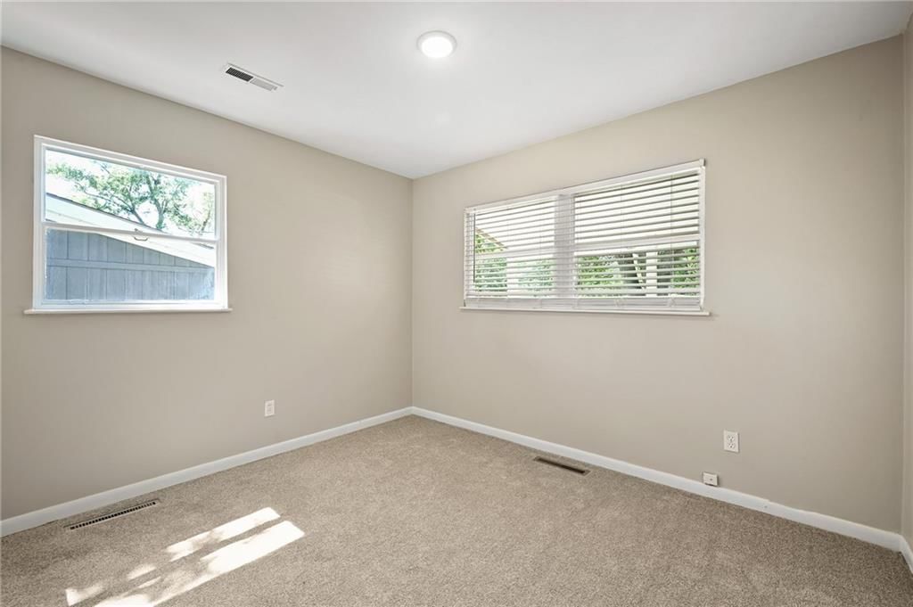 2641 S 51st Terrace — photo 17