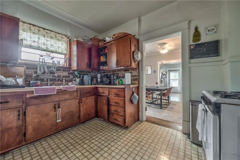 4111 Genessee Street — photo 10