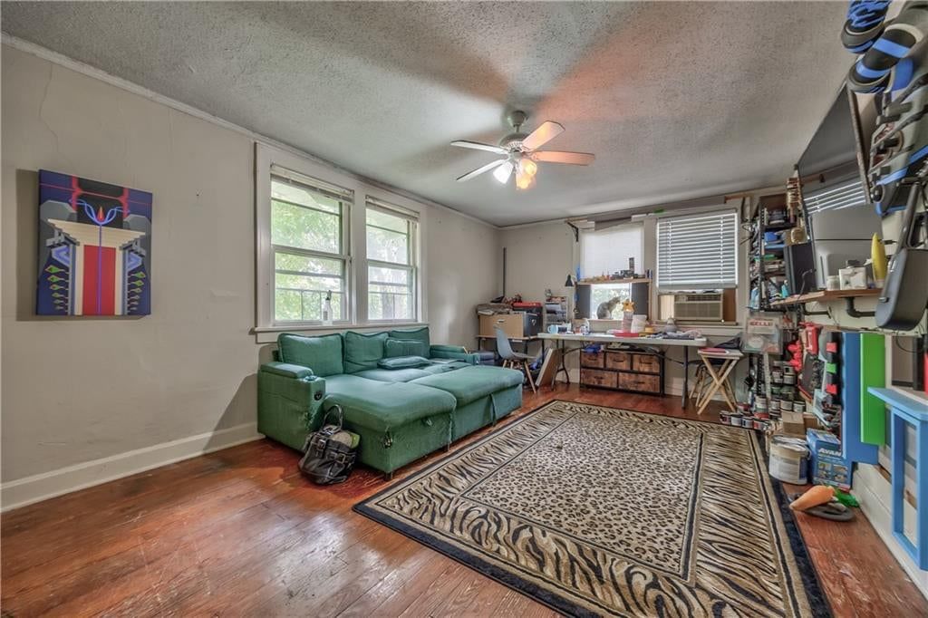 4111 Genessee Street — photo 14