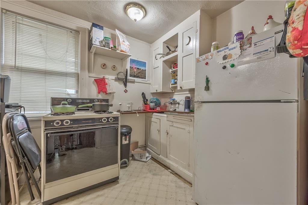 4111 Genessee Street — photo 17
