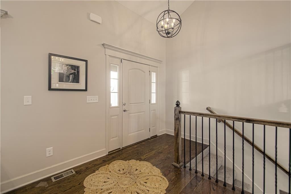 21425 W 47th Terrace — photo 3