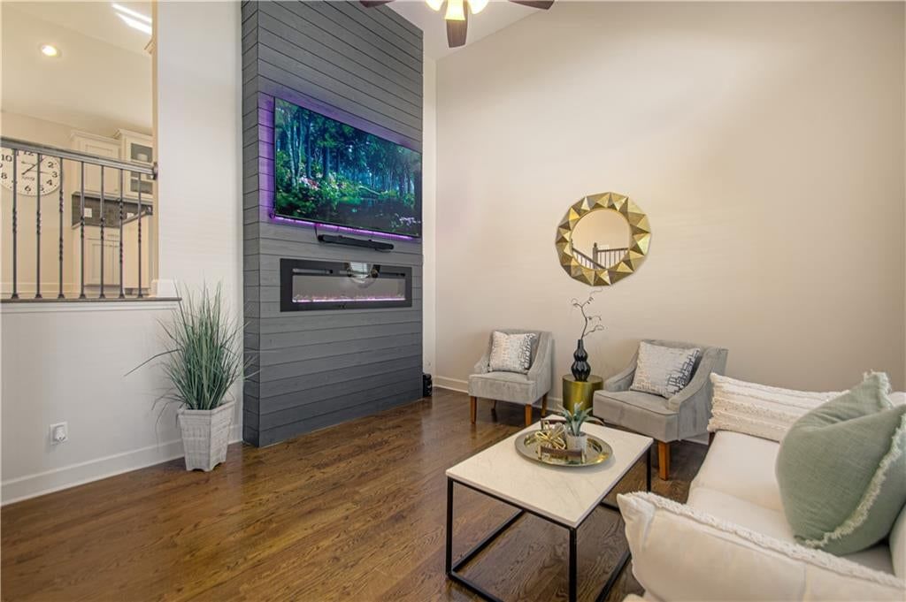 21425 W 47th Terrace — photo 10