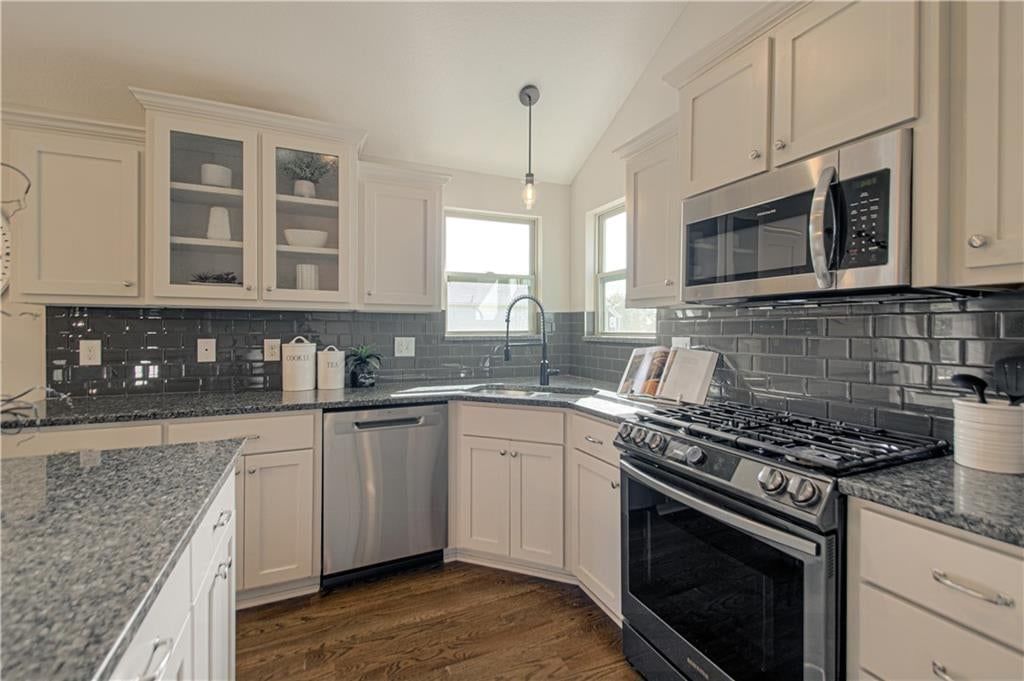 21425 W 47th Terrace — photo 16
