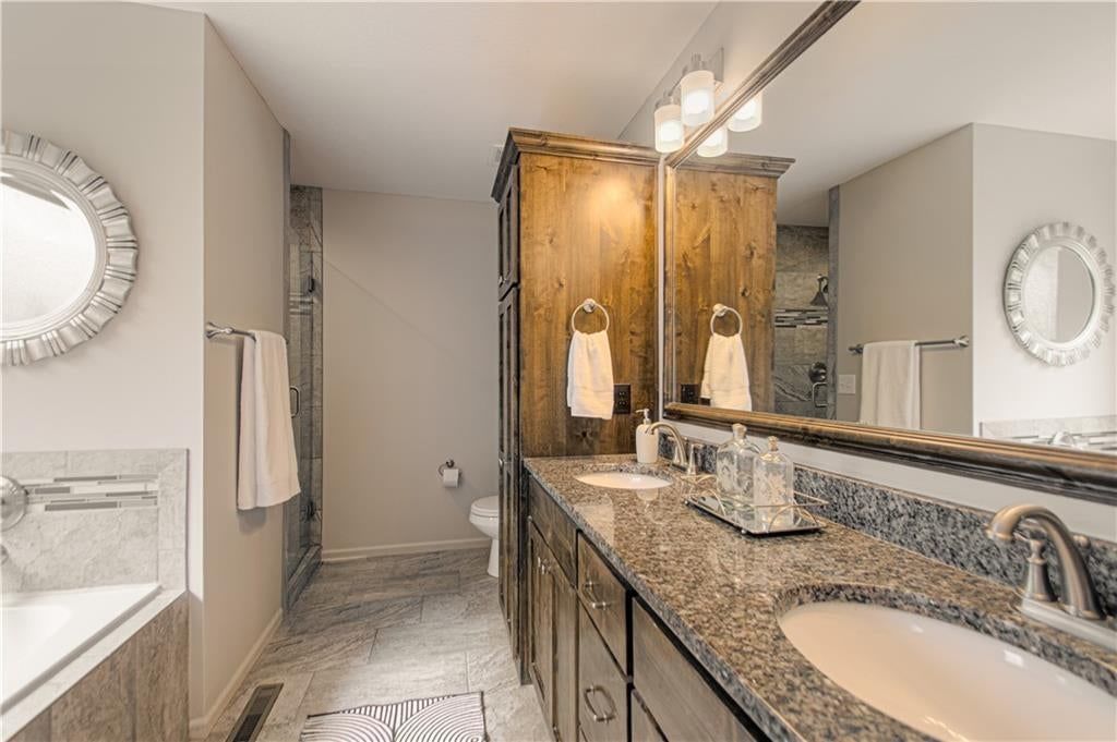 21425 W 47th Terrace — photo 30