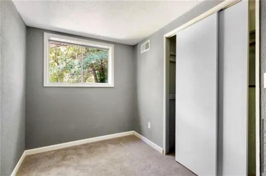 5640/5642 Farrow Avenue — photo 10