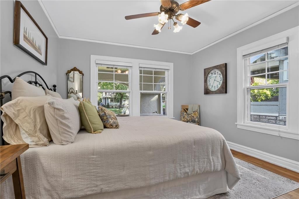5828 Oak Street — photo 12