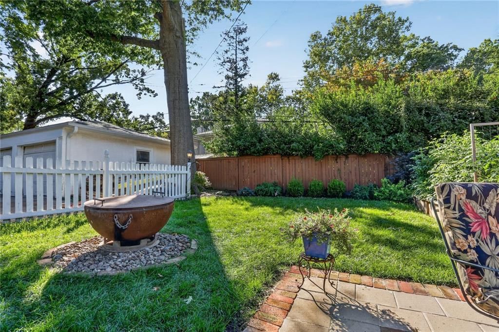 5828 Oak Street — photo 21