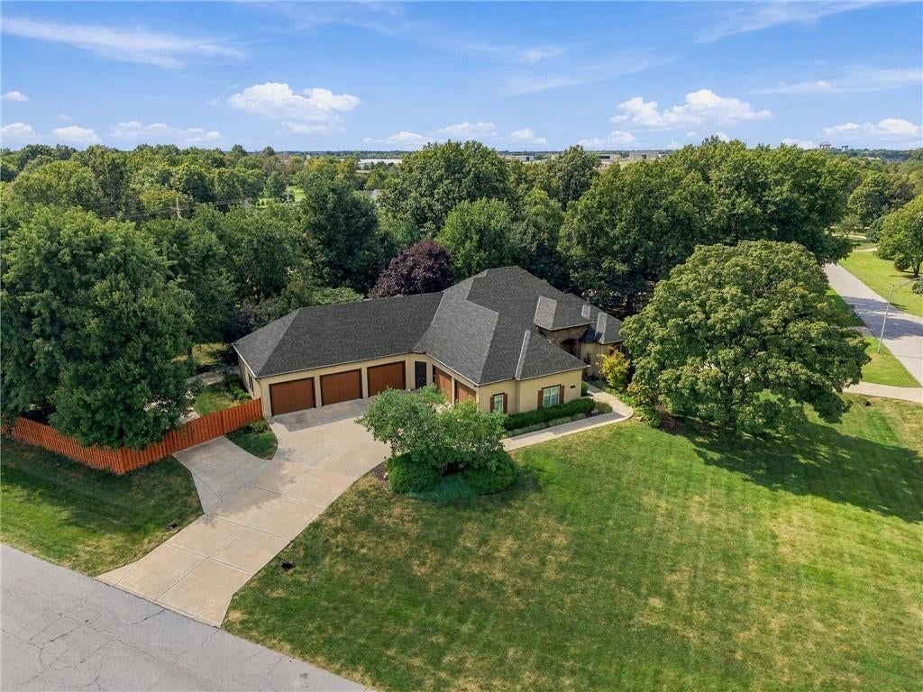 12301 W 150th Terrace, Olathe, KS