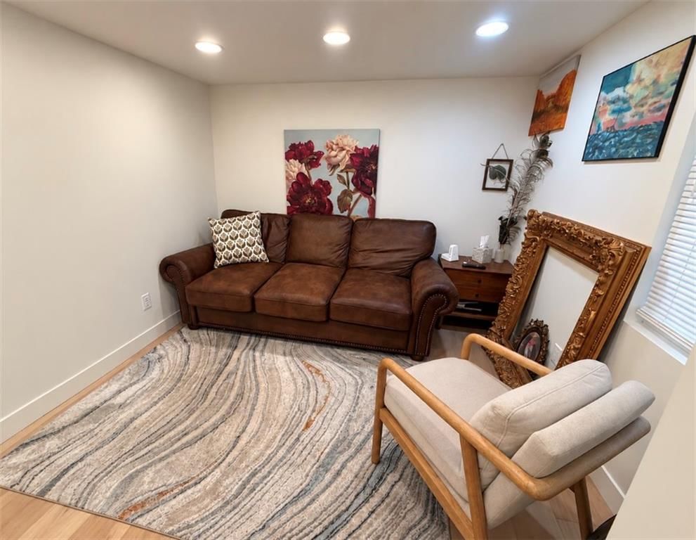 408 S 2nd Street — photo 15