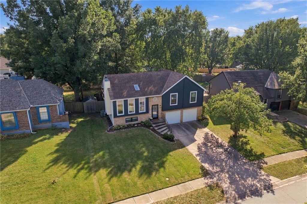 15731 W 146th Street, Olathe, KS: listing photo 2