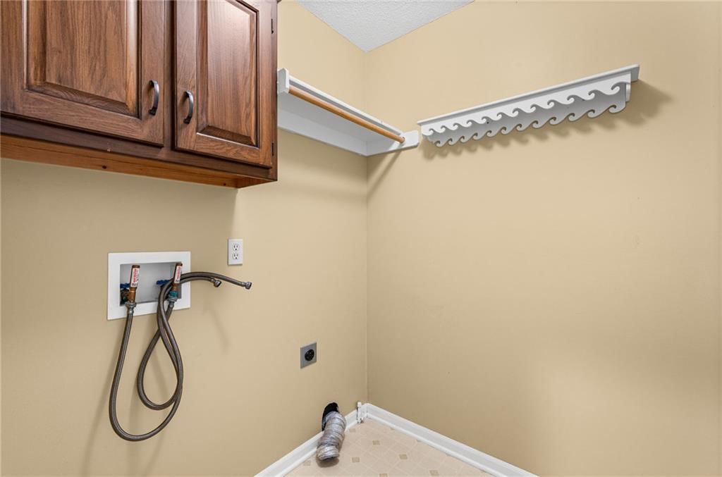 15607 BROADMOOR Street — photo 21