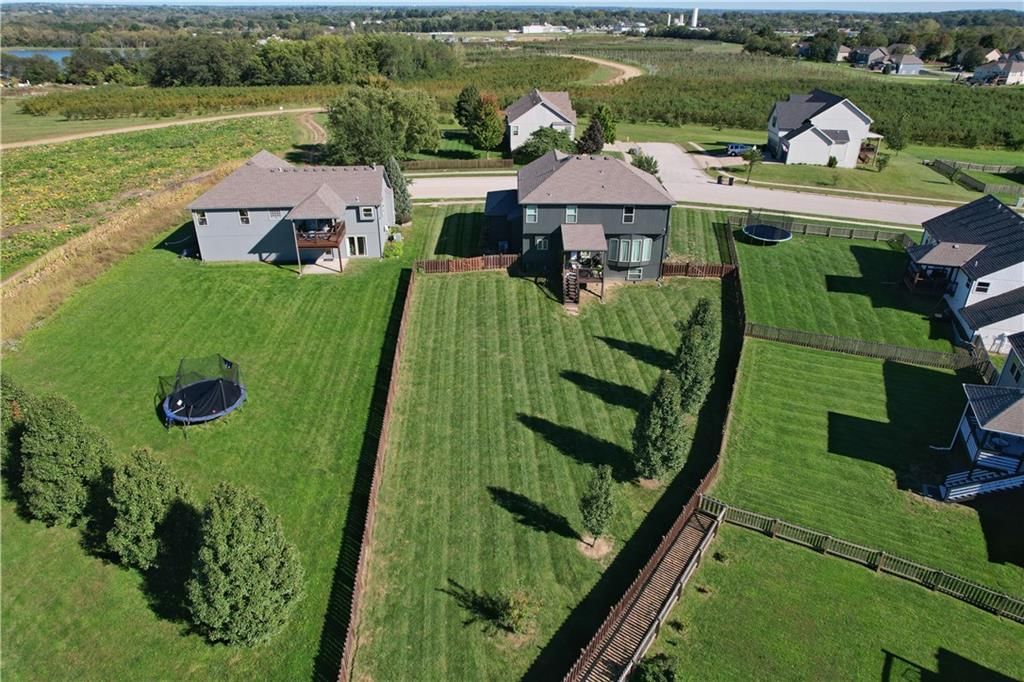 1100 N Sam Barr Drive, Kearney, MO: listing photo 3
